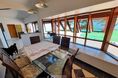 Casa para alugar - 10m&sup2; - Centro
