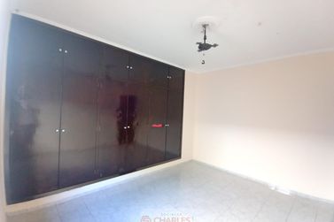 Casa para alugar - 217m&sup2; - Centro