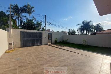 Casa &agrave; venda - 105m&sup2; - Centro