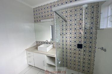 Casa &agrave; venda - 235m&sup2; - Centro