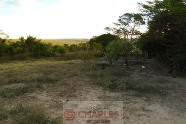 S&iacute;tio &agrave; venda - 150m&sup2; - Centro