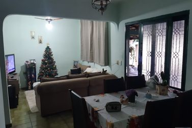 Casa &agrave; venda - 172m&sup2; - Centro