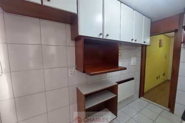 Apartamento &agrave; venda - 48m&sup2; - Centro