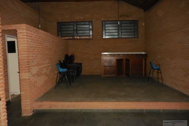 Sala Comercial &agrave; venda - 251m&sup2; - Centro