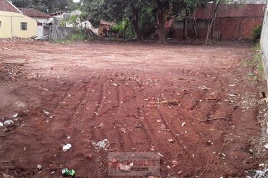 Terreno &agrave; venda - 10m&sup2; - Centro