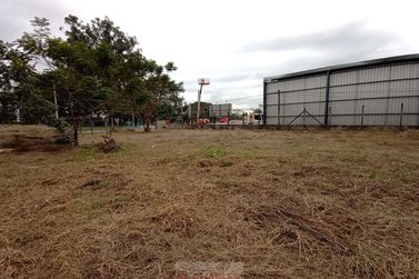 Terreno para alugar - 10m&sup2; - Centro