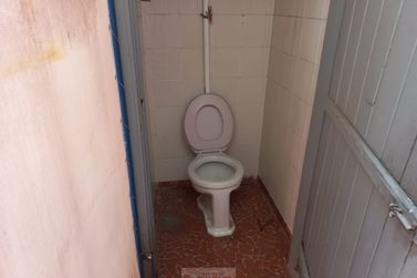 Casa para alugar - 10m&sup2; - Centro