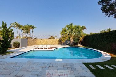 Casa &agrave; venda - 547m&sup2; - Centro