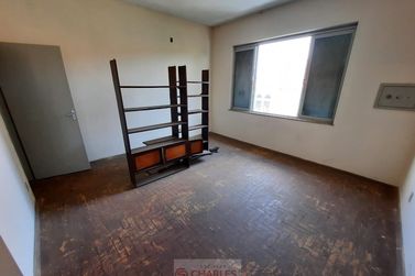 Casa para alugar - 10m&sup2; - Centro