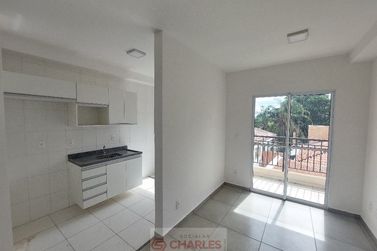 Apartamento para alugar - 48m&sup2; - Centro