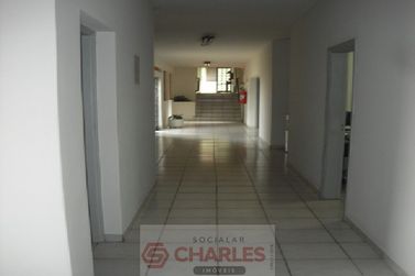 Sala Comercial &agrave; venda - 670m&sup2; - Centro