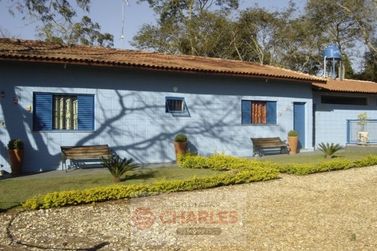 S&iacute;tio &agrave; venda - 10m&sup2; - Centro