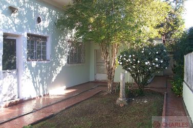 Casa para alugar - 357m&sup2; - Centro