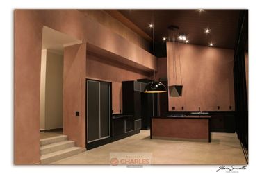 Casa &agrave; venda - 200m&sup2; - Centro