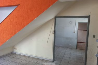 Casa para alugar - 10m&sup2; - Centro
