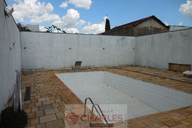 Casa &agrave; venda - 313m&sup2; - Centro