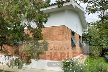 Casa &agrave; venda - 360m&sup2; - Centro