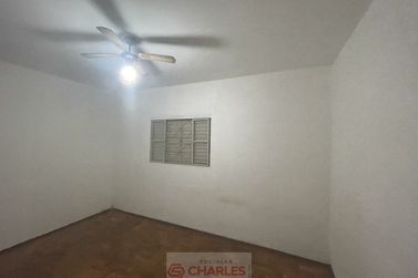 Casa &agrave; venda - 10m&sup2; - Centro