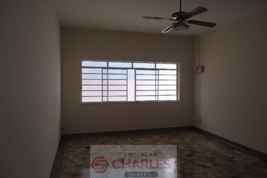 Casa &agrave; venda - 260m&sup2; - Centro