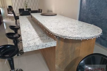 Casa &agrave; venda - 438m&sup2; - Centro