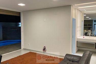 Casa &agrave; venda - 400m&sup2; - Centro
