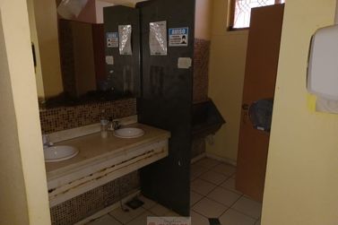 Sala Comercial &agrave; venda - 362m&sup2; - Centro