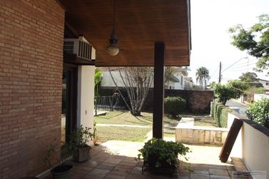 Casa &agrave; venda - 376m&sup2; - Centro