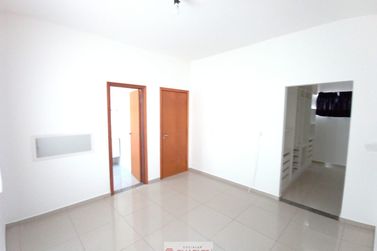Casa &agrave; venda - 200m&sup2; - Centro