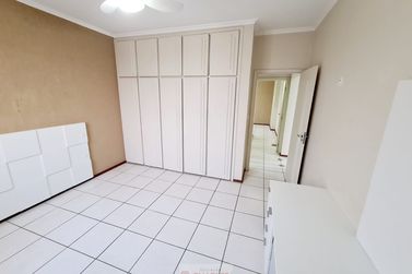 Apartamento &agrave; venda - 142m&sup2; - Centro