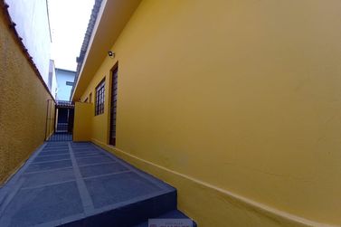 Casa para alugar - 85m&sup2; - Centro