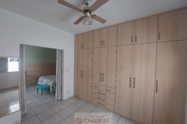 Casa &agrave; venda - 210m&sup2; - Centro