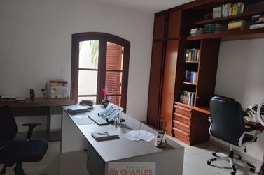 Casa &agrave; venda - 414m&sup2; - Centro