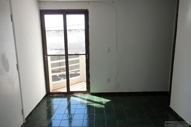 Apartamento &agrave; venda - 48m&sup2; - Centro
