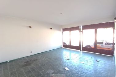 Casa para alugar - 130m&sup2; - Centro