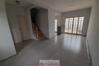 Casa &agrave; venda - 105m&sup2; - Centro