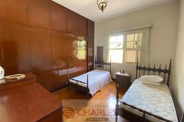 Casa &agrave; venda - 356m&sup2; - Centro