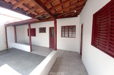 Casa para alugar - 77m&sup2; - Centro