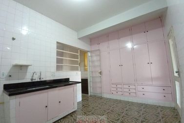 Apartamento para alugar - 131m&sup2; - Centro