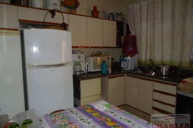Casa &agrave; venda - 222m&sup2; - Centro