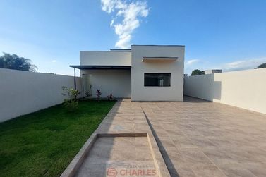 Casa &agrave; venda - 105m&sup2; - Centro