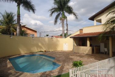 Casa &agrave; venda - 283m&sup2; - Centro
