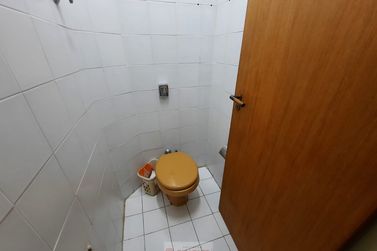 Sal&atilde;o Comercial para alugar - 30m&sup2; - Centro