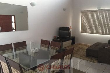 Casa &agrave; venda - 130m&sup2; - Centro
