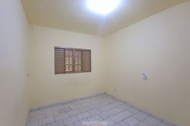 Casa para alugar - 70m&sup2; - Centro