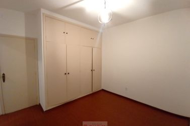 Casa para alugar - 292m&sup2; - Centro