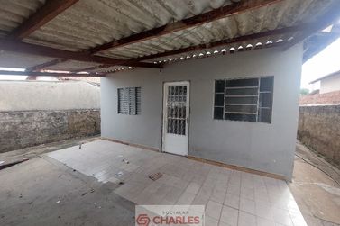 Terreno &agrave; venda - 84m&sup2; - Centro