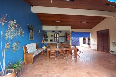Casa &agrave; venda - 10m&sup2; - Centro
