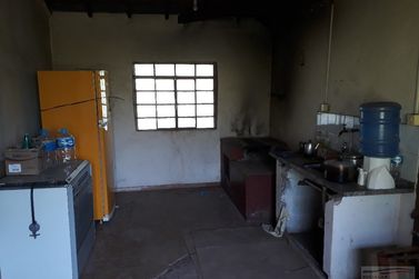 S&iacute;tio &agrave; venda - 10m&sup2; - Centro