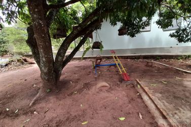 S&iacute;tio &agrave; venda - 160m&sup2; - Centro