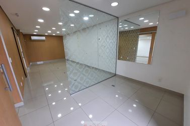 Sala Comercial para alugar - 114m&sup2; - Centro